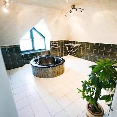 Mountain With Pool, Brenna, Cleaning Included *